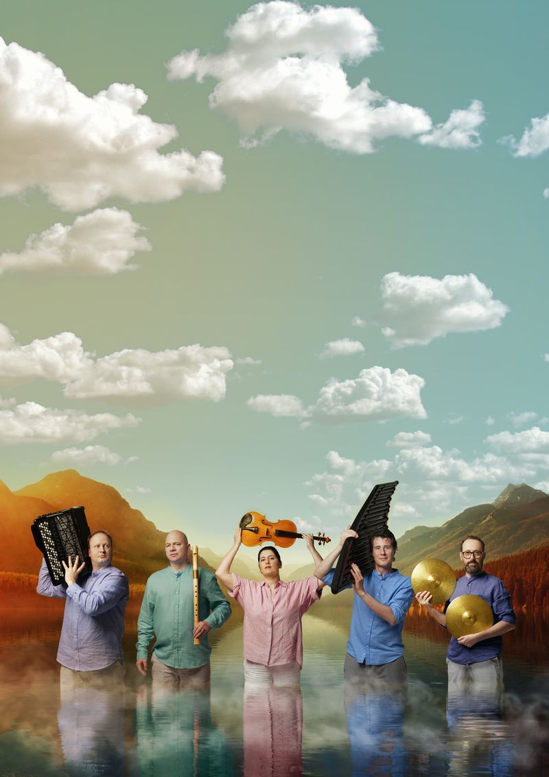 Black Pencil-Barok a la Folk_medium